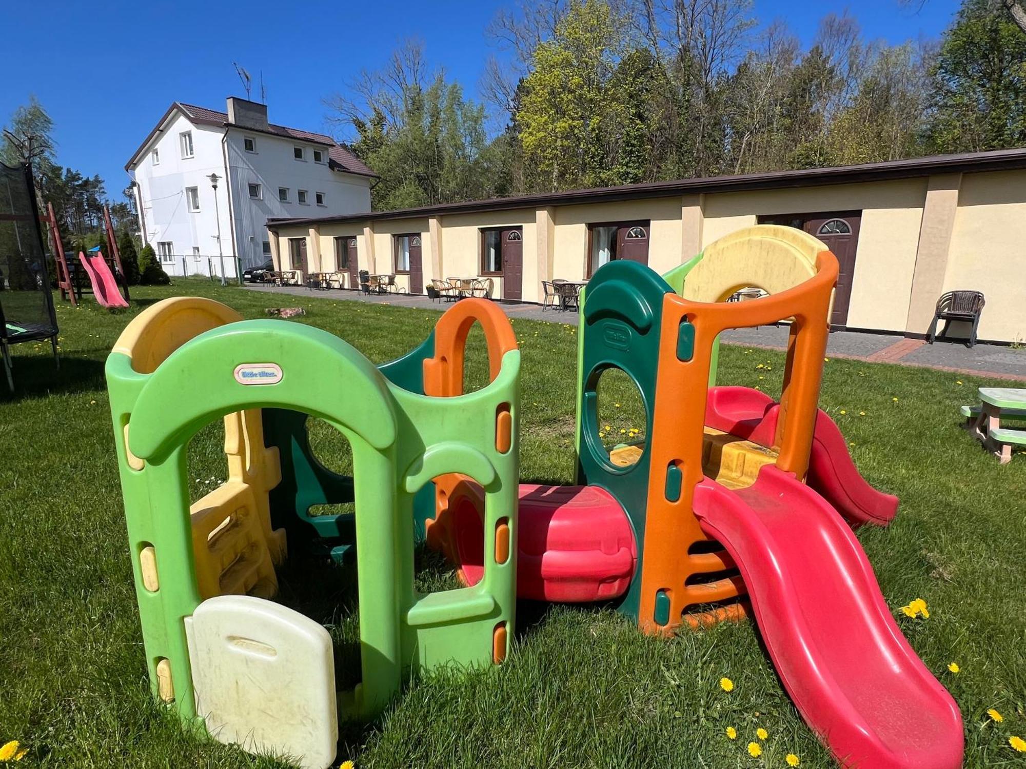 Osrodek Rodzinny "Pod Wydmami" Przy Plazy , Plac Zabaw , Rowery Сарбіново Екстер'єр фото