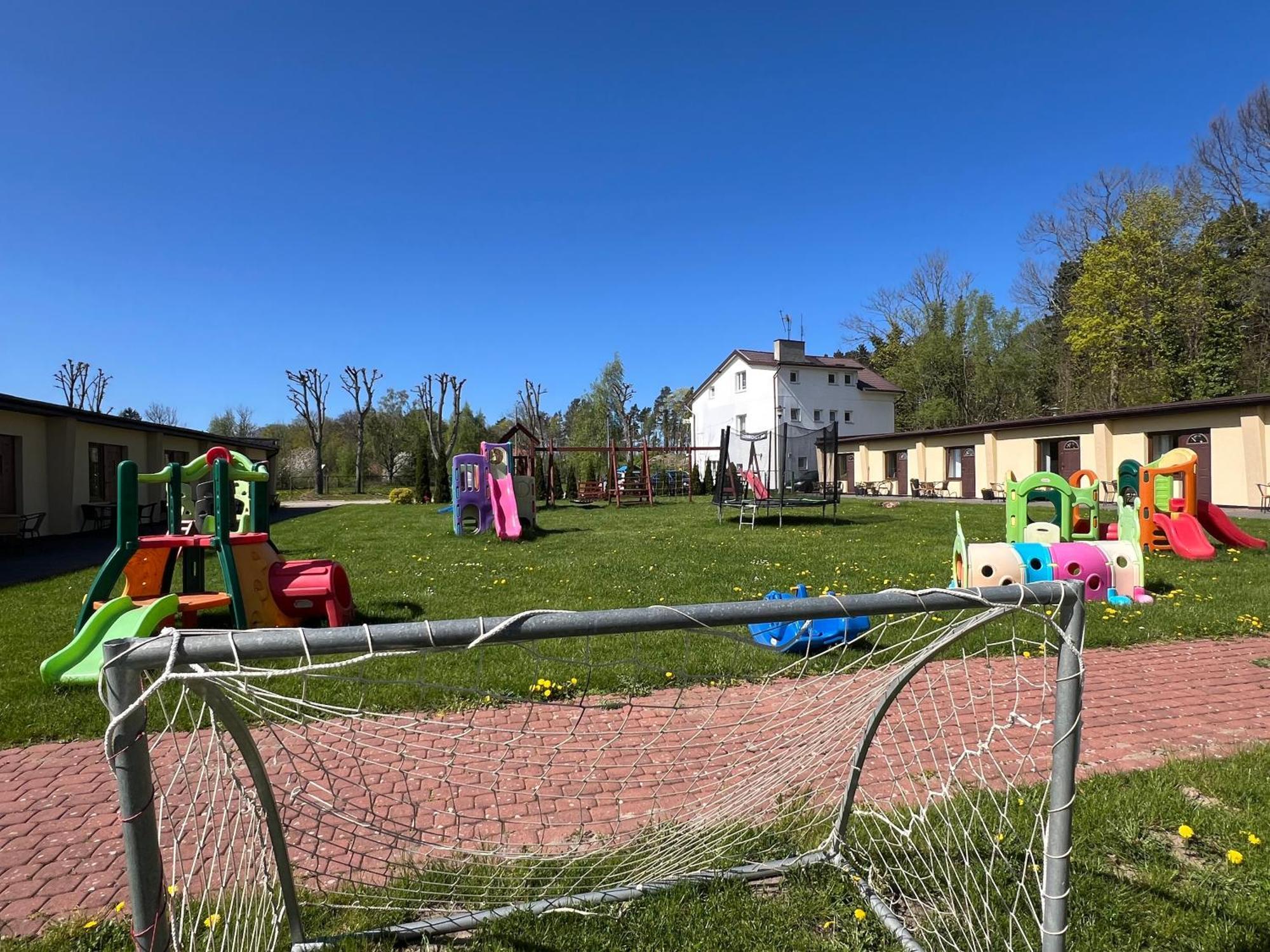 Osrodek Rodzinny "Pod Wydmami" Przy Plazy , Plac Zabaw , Rowery Сарбіново Екстер'єр фото