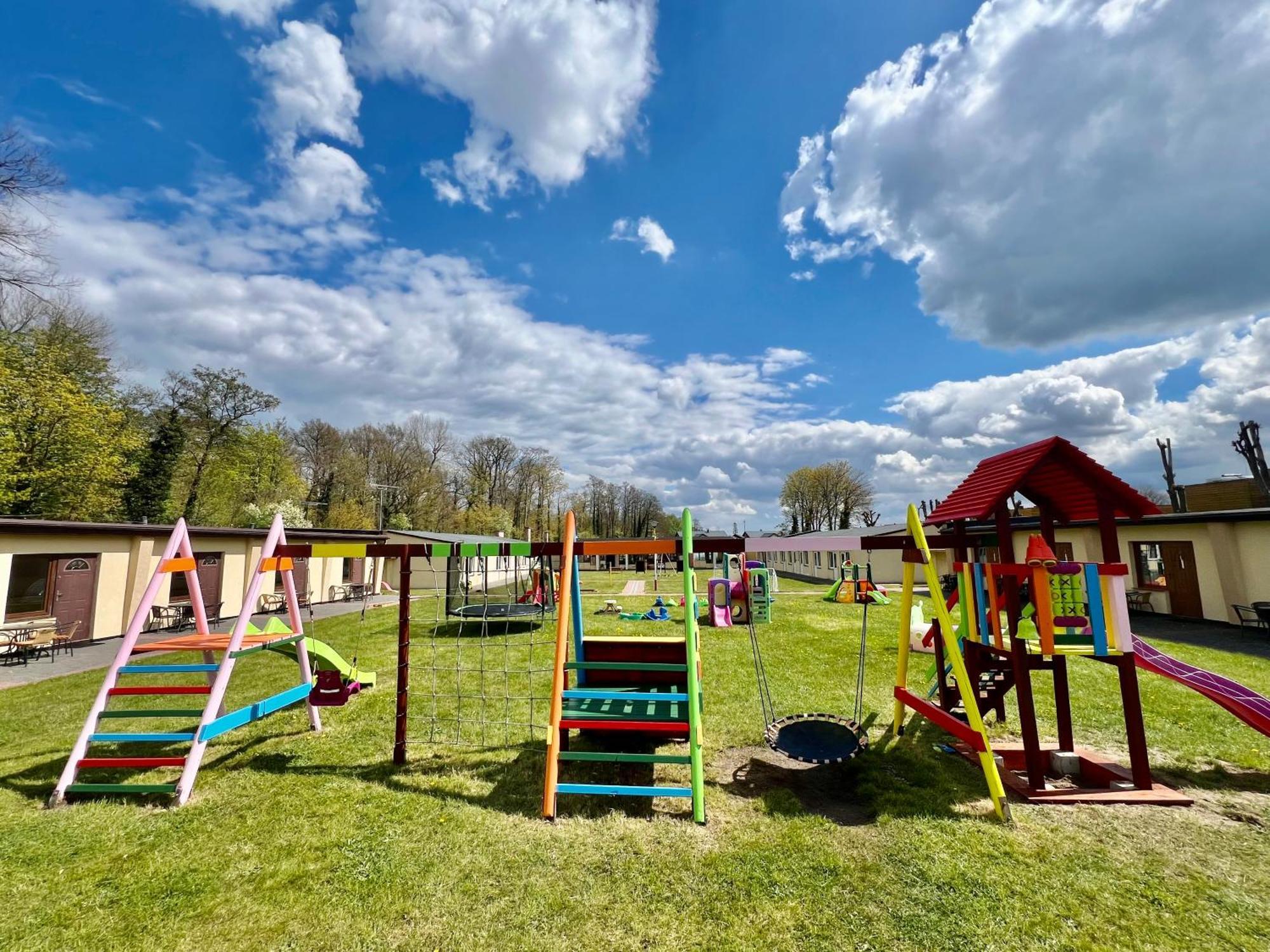 Osrodek Rodzinny "Pod Wydmami" Przy Plazy , Plac Zabaw , Rowery Сарбіново Екстер'єр фото